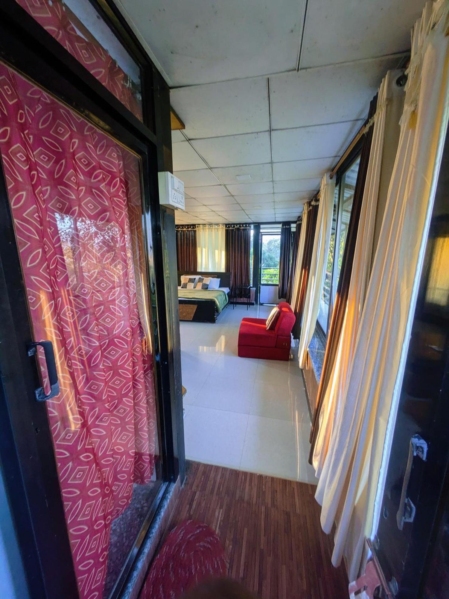 Dude Ranch Villa Mount Abu Exterior photo
