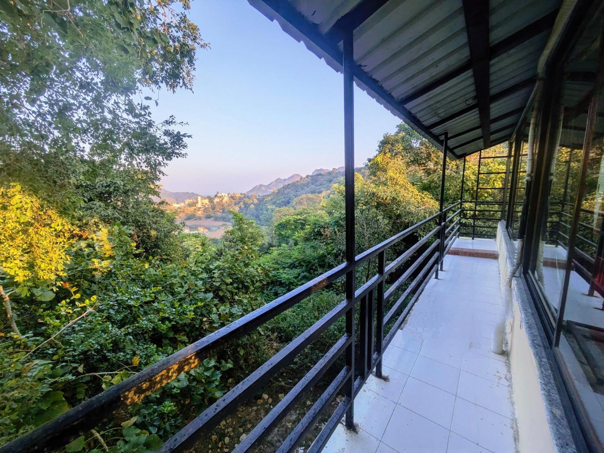 Dude Ranch Villa Mount Abu Exterior photo